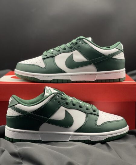 Nike Dunk SB Low-Team Green-Size10 N$1380