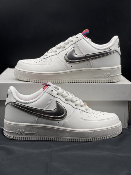 Air Force 1 LV8 Double Swoosh Silver/Gold Size 6 N$1200