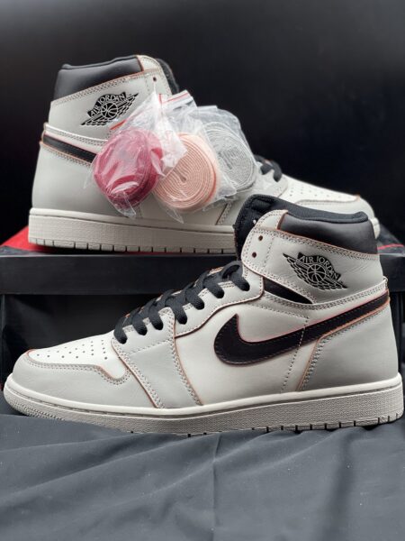 Air Jordan 1 Retro SB NYC to Paris  Size 9.5 available N$1450/Pair