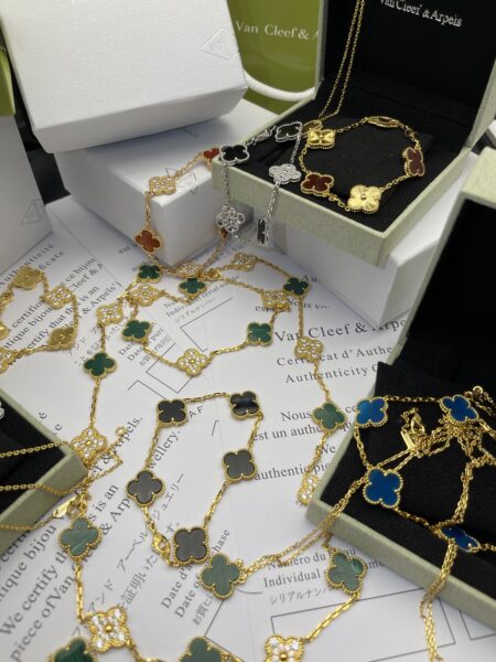 Assorted Van Cleef Accessories